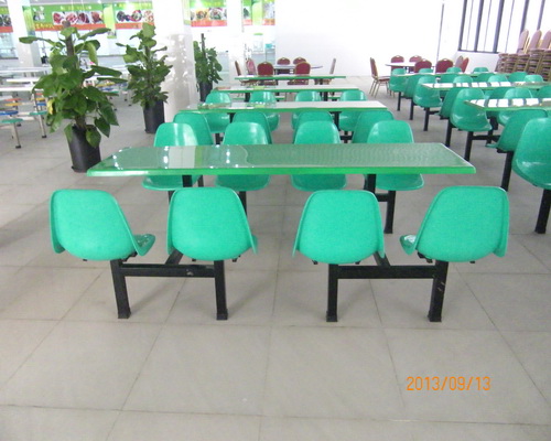 八人分（fèn）段靠背椅餐桌