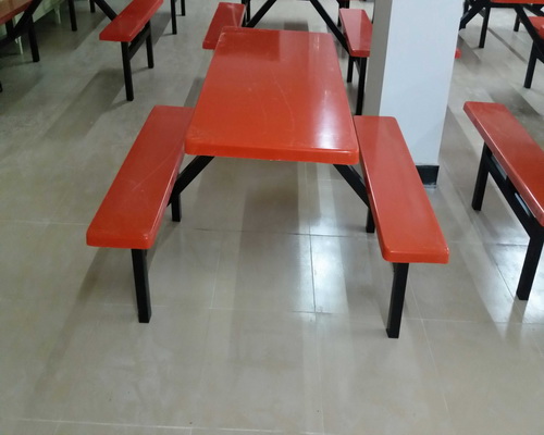 四人長條餐桌椅