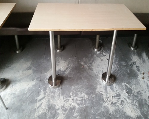 固定防（fáng）火（huǒ）板（bǎn）餐桌