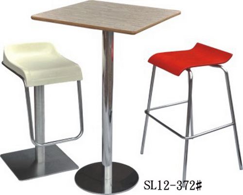 2人分體 曲木椅餐桌（zhuō）