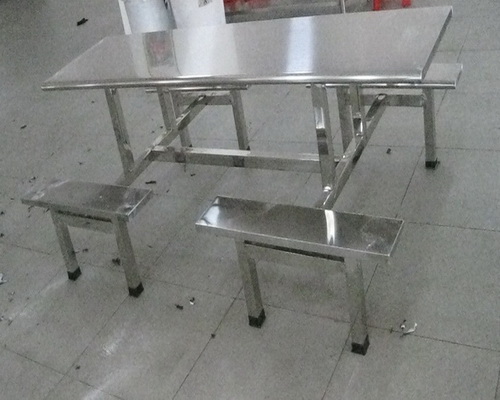 8人分段（duàn）不鏽鋼餐桌