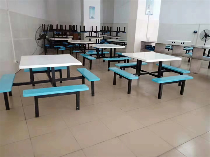 8人方台玻璃鋼（gāng）餐桌