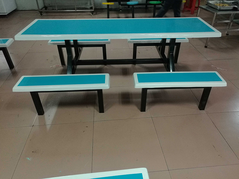 8人分段（duàn）餐桌 (3)